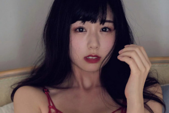 くりえみ　自身の下着で七変化！の画像