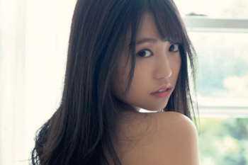 大原優乃　ドキッとする大人の表情。の画像