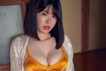 MIYABI　セクシーで妖艶な贅沢ボディを大胆披露！の画像