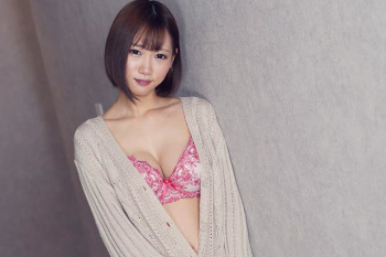 桐乃あづみ　隙があったら即挿入…ハメっぱなしで大量の中出し射精！の画像