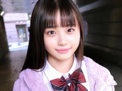 えっち...【娘校生】「あっ//気持ちいい//」フェラをする幼いルックスの娘校生!剛毛なおまんこにオチンポ挿入されるロり娘!の画像