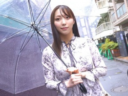 えっち...【素人ナンパ】「いっぱい出たね♡」チェリーボーイに授乳手コキ！清楚さ感じるお姉ちゃんさんがオマンコ見せる！の画像