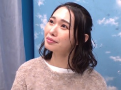 えっち...【マジックミラー号】共働きで今は妊活中だというご旦那婦！清楚美人な32歳の奥様が主人以外の男性にパコられる！【素人ナンパ】の画像