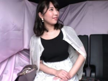 えっち...【奥様ナンパ】おっぱい大きい奥様さん！美爆乳なセレブ他人妻が他人チンポでおまんこを生ピストンされる！の画像