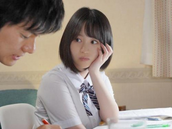 【小野六花】ヤリチン大学生の家庭教師と二人っきりで受験勉強していた女学生娘が寝取りチ〇コを挿入されちゃう完全敗北NTRの画像