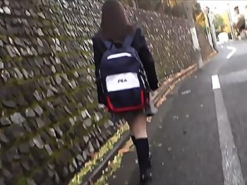 〖素人×女学生〗スタイル抜群な素人女学生さんをエロ検診‼えちえち健康診断で濃厚SEX子宮バッコバコ刺激されて中出しまでｗｗｗの画像