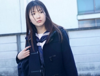 【女子校生監禁】制服越しにパンティ剥ぎ取られ号泣し膣内ザーメン発射される10代娘の画像