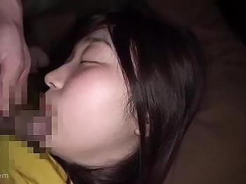 【妹ちゃん×盗撮】自宅で無防備な姿を見せる美娘妹ちゃんをスケベ兄が秘密裏に撮影！夜這いで眠ったままの妹ちゃんを激しく貫き子宮に熱い欲望を注ぎ込む！の画像
