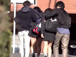<シロウトナンパ>睡眠薬で昏睡するえろ制服女子高生を学校帰りに拉致監禁!肉便器となったロリ巨乳をレ〇プ乱痴気レ〇プ!<無許可本生>の画像