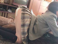 【制服着衣】黒髪の関西弁かわいいJKがシコい流れ！制服着衣交尾のロデオ騎乗位もあるよ！の画像