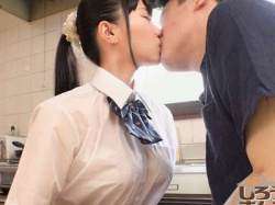 【立ち背面性交】乳揺れ立ち背面性交して誘惑ファザコンの18歳の女学生がスケベ展開！ベロちゅーもあるよ！の画像