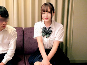 ＜娘校生＞友達の精子を集め…賞金をGETするナンパ企画！絶倫巨根に跨がり…騎乗位膣内ザーメン発射するエロ貧乳娘高生＜フェラ抜き＞の画像