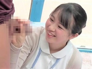 休憩中に声をかけられた看護師!膣内に弾を撃ち込めないという男性にアソコを突かれまくり!の画像