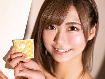 【禁断アネちゃん弟相姦】「ちゃんとゴムつけてね…」ゴムありなら交尾OKな義理アネちゃんにこっそり生チ〇コなか出しで中出しキメるｗの画像