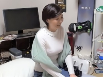 【妖艶デリヘル】「どういうのが気持ちいいですか？//」お淑やかな美妖艶！美大きなおっぱいBodyの奥様まんこに媚薬を塗る！の画像