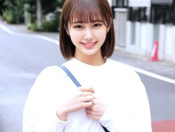 【一般人ナンパ】「めっちゃ緊張してきた//」生セックスで童貞卒業をする美巨乳な身体のJDマンコに膣内発射！の画像