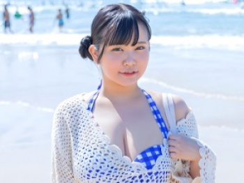 【マジックミラー号】付き合っていない二人が素股マッサージ体験！豊満ぽっちゃり娘が友達チンポで生交尾！【一般人ナンパ】の画像