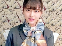 【一般人ナンパ】美人なお姉さん!美たわわなおっぱいおっぱいの客室乗務員さんマンコに童貞男君が我慢できず中でイクしてしまう!の画像