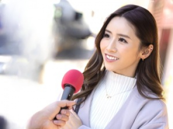 【奥様ナンパ】「今、主人はいてません…」気品漂う奥様さんにインタビュー！セレブな奥様のご自宅に訪問！の画像