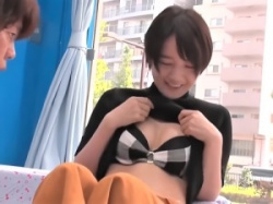 【シロウトナンパ】「だめっ！イッちゃう！」ショートヘア女の子が乗車したMM号の中でニセ処女男とマンチョ突かれまくりSEX！の画像