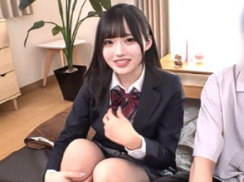 【一般人ナンパ】「なんか変な感じ//」ロングヘアの制服娘！娘校生が兄さんとオイルエステに挑戦！の画像