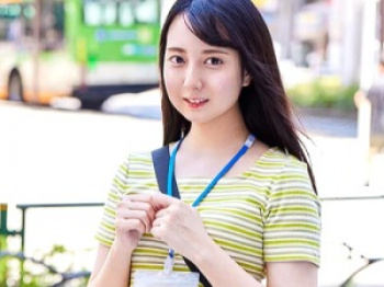 【SOD娘社員ｘ森川玉緒】アシスタントディレクターをしているロングヘアのSOD娘社員がチンコをフェラ！の画像