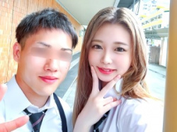 【ミラー号】罰ゲームSEXで若いマンチョの中にイクされてしまうギャルJK！【素人ナンパ】の画像