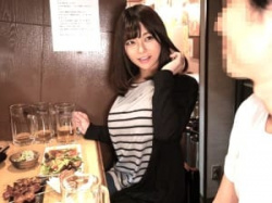 【人妻ナンパ】「あっ！んっ！」デカぱいな身体の人妻！28歳の人妻が居酒屋で出会った男性とセックス！の画像
