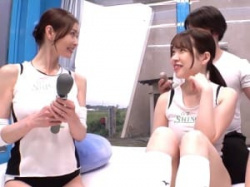 【ミラー号】3人の奥様さん！熟女さんバレーチームの他人妻がミラー号の中で他人棒交尾！【奥様ナンパ】の画像