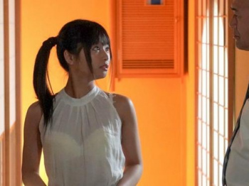 セックスレス他人妻がダンナの上司に犯されて…中年オヤジの濃密SEXに溺れ何度もイキまくる不倫妻！の画像