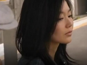 【熟女】子供を預けて一人旅するおばさん！電車で知り合った中年男性と濃密濃厚ゆきずりSEX！の画像