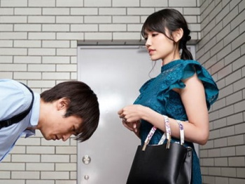 ＜岬さくら＞『もう、許さないんだから』傲慢高貴なお隣の人妻を脅してメス奴隷化Hの画像