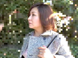 ＜奥様ナンパ＞スケベ巨尻な五十路妖艶を口説きホテルに…敏感子宮を痙攣電動オモチャで調教…痙攣するおばさん主婦と禁断の中出し浮気！の画像