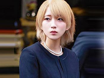 [中出し]＜生エッチ＞再会した以前の同級生に襲いかかる男連中！酔っ払った激かわ人妻の淫乱オマンコへドクドク種付けｗ＜スマホ＞の画像