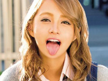＜膣内射精＞「フェラ抜きもゴックンも、あたしってプロ級だし」スク水が可愛い超SSSレベルな女子校生ｗ＜ロリカワ女子校生＞の画像
