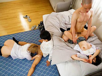 【カラミざかり】「生セックス.種付も？ぼくが先に好きだったのにぃ」寝取られ有名作品！過去最上レベルな激スケベ演出ｗ【ロリ系ぎゃる】の画像