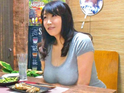 【盗撮】熟女ナンパ‼相席屋で直美さん（44）を口説いて自宅に連れ込み❤の画像