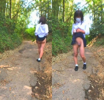 男娘動画 制服を着た女装子が公園野外オナニーの画像