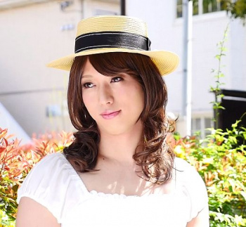 この撮影の本当の目的は秀美クンを女装させて犯す事だったの画像