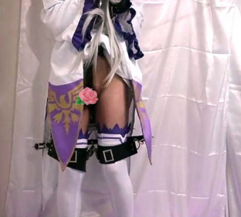 男娘動画 カメラに向かってコスプレ女装で射精したの画像