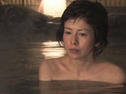 沢口靖子・若い頃の透けたポッチがエロすぎる清純派女優の入浴ヌード画像の画像