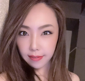 デジタル情報~Twitter編~強烈な金蹴りでカチカチ勃起状態の画像