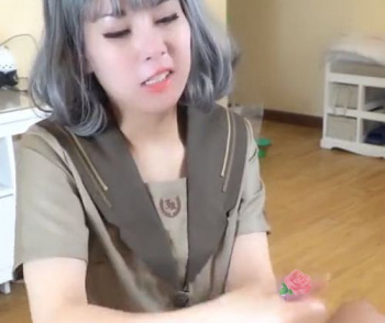 M男情報 お姉さんに無理やり手コキで射精させられたの画像