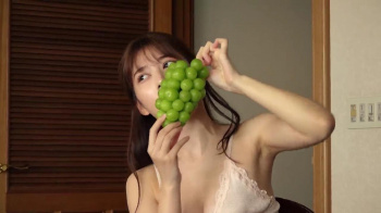 グラビア界の最強美女!雪平莉左のセクシーカット解禁!の画像