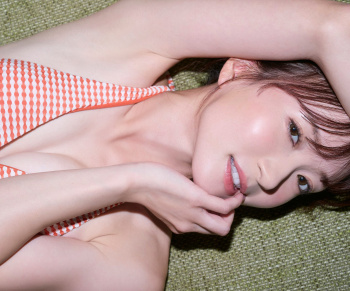 長谷川朋加 美人フリーアナが水着姿を披露!の画像