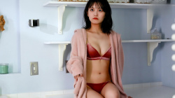 小柴美羽 水着グラビア画像「39枚」（かすみ草とステラ）の画像