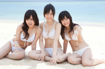 NMB48 山本彩 渡辺美優紀 山田菜々 青春のグラビアの画像