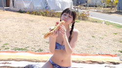 花城奈央 アウトドアな激レアグラビアの画像