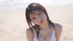 一ノ瀬瑠菜 水着画像 グラビアとアイドル2刀流の画像
