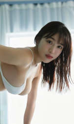 仲根なのか 魅力溢れる茨城県出身のグラビアアイドルの画像